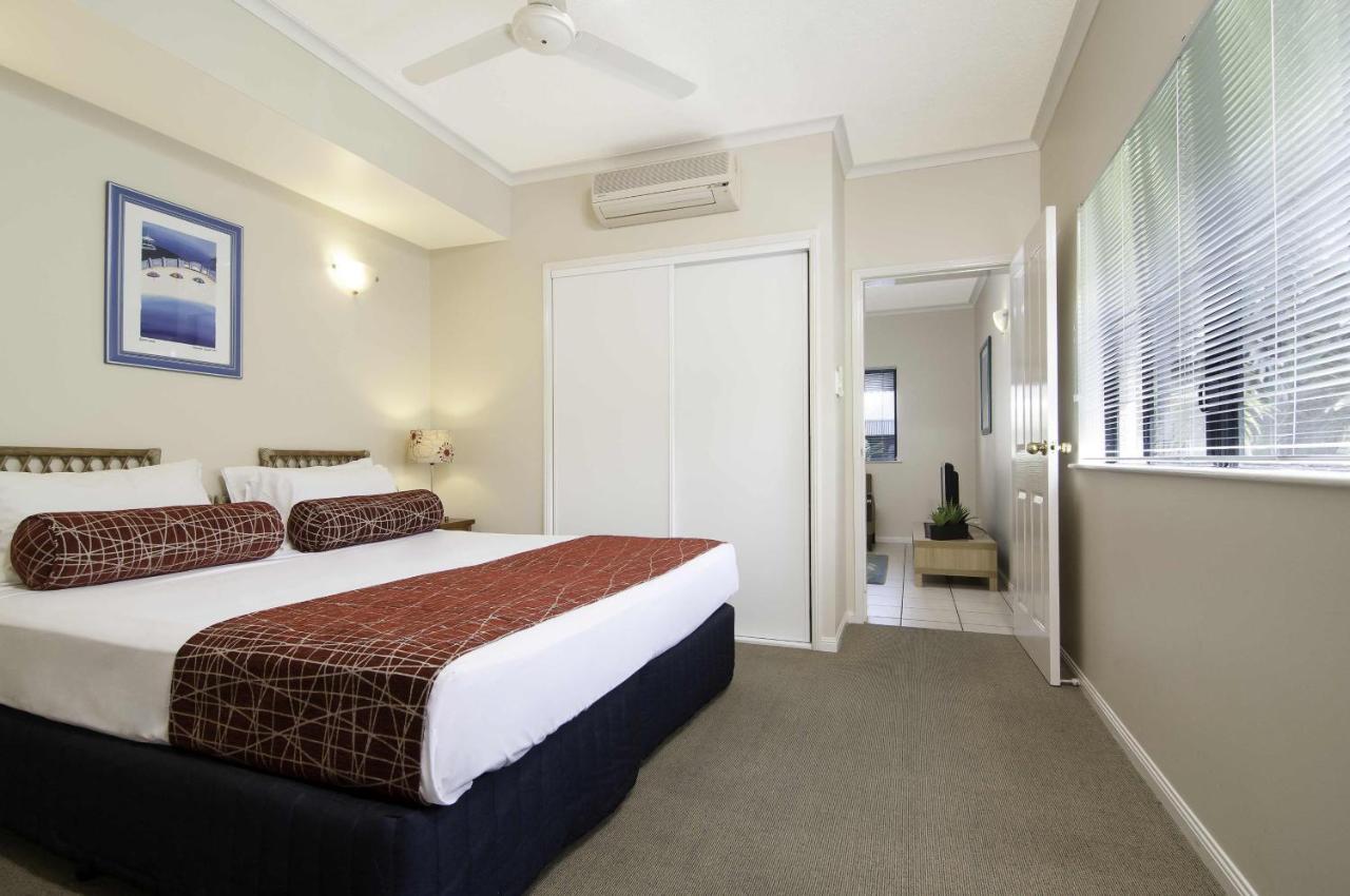 http://greatpacifictravels.com.au/hotel/images/hotel_img/11632369975Bay Villas Room.jpg